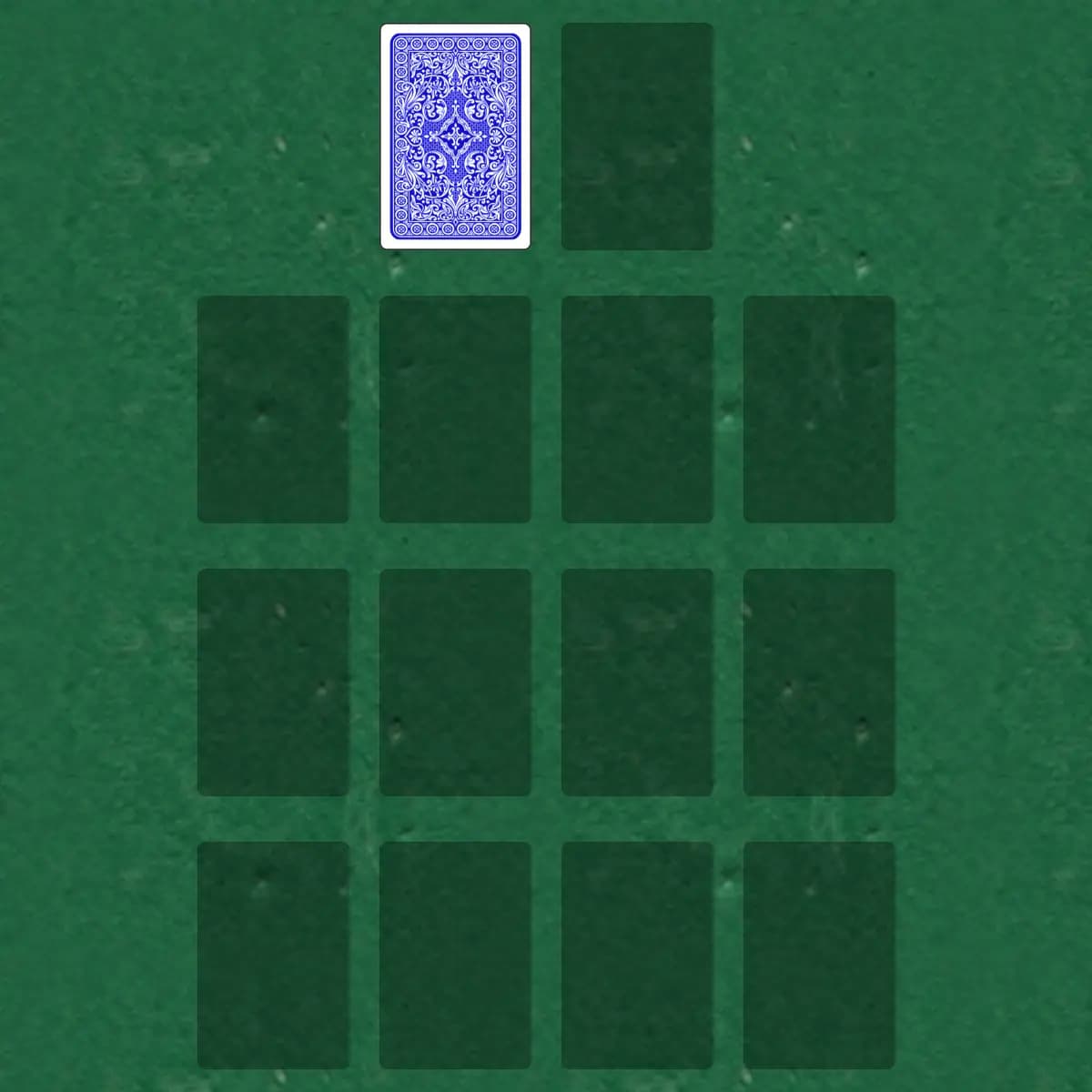The opening deal of Captive Queens Solitaire, laid out on a green felt table.