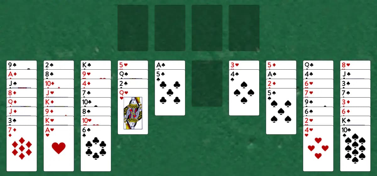 The opening deal of Haystack Solitaire, laid out on a green felt table.